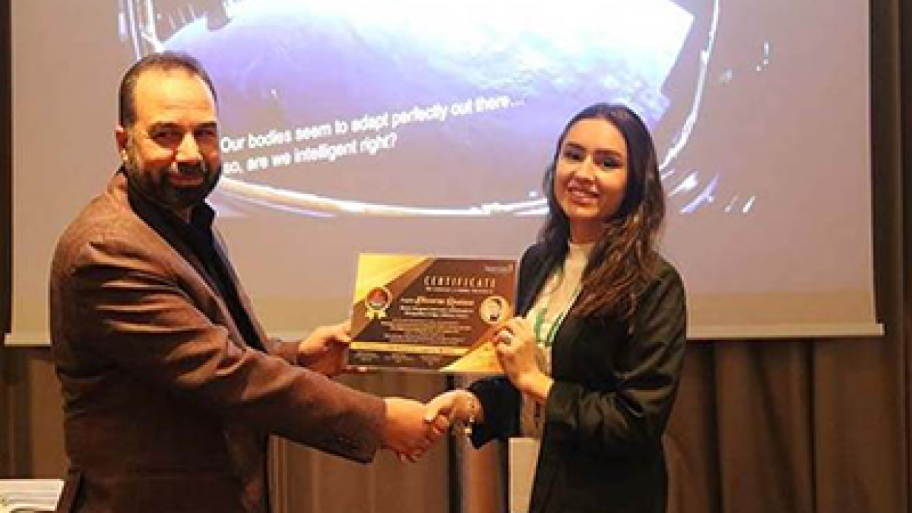 Παρουσίαση απόφοιτης Φυσικοθεραπείας του Μητροπολιτικού Κολλεγίου στο 2ο Παγκόσμιο Συνέδριο Φυσικοθεραπείας στο Παρίσι