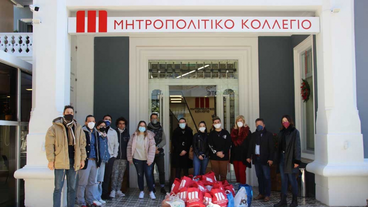 Το Μητροπολιτικό Κολλέγιο Ρόδου συγκέντρωσε τρόφιμα για την ενίσχυση άπορων οικογενειών του νησιού
