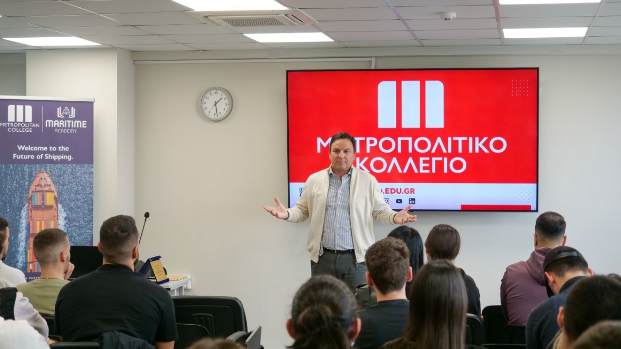 Ομιλία από τον προπονητή της εθνικής ομάδας πόλο, Θοδωρή Βλάχο, στο Campus Πειραιά