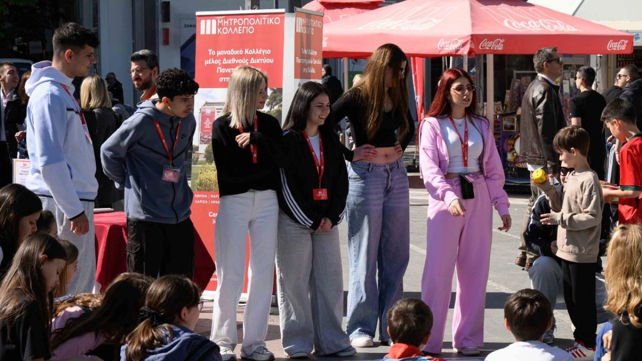 Φοιτητές Προπονητικής και Διαιτολογίας του Μητροπολιτικού Κολλεγίου στο «Μαζί Μια Αγκαλιά» στη Λάρισα